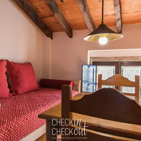 Checkincheckout Casa Da Lua 度假居
