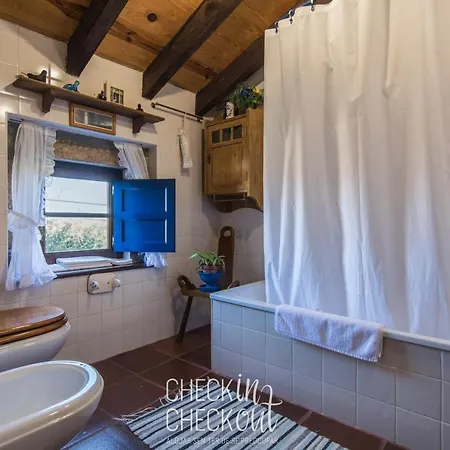 Checkincheckout Casa Da Lua 度假居