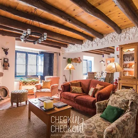 Checkincheckout Casa Da Lua * 马夫拉